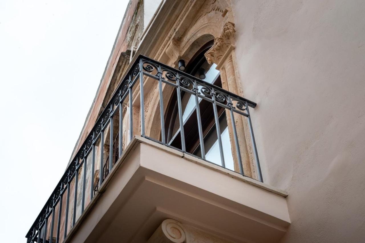 Oniros Residenza Vecchia Aparthotel Chania  Exterior photo