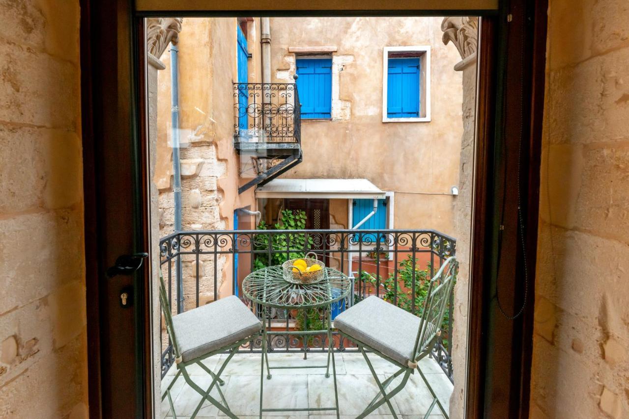 Oniros Residenza Vecchia Aparthotel Chania  Exterior photo