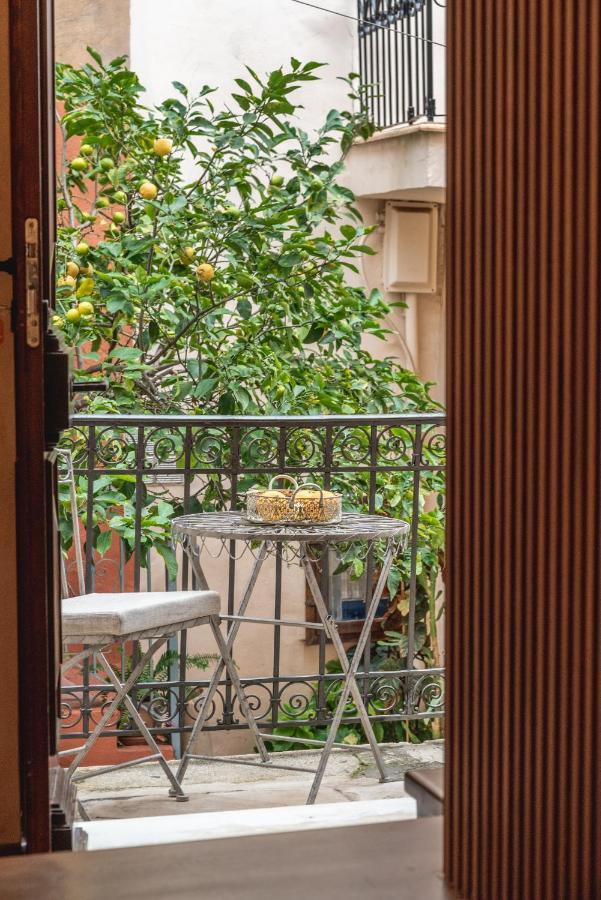 Oniros Residenza Vecchia Aparthotel Chania  Exterior photo